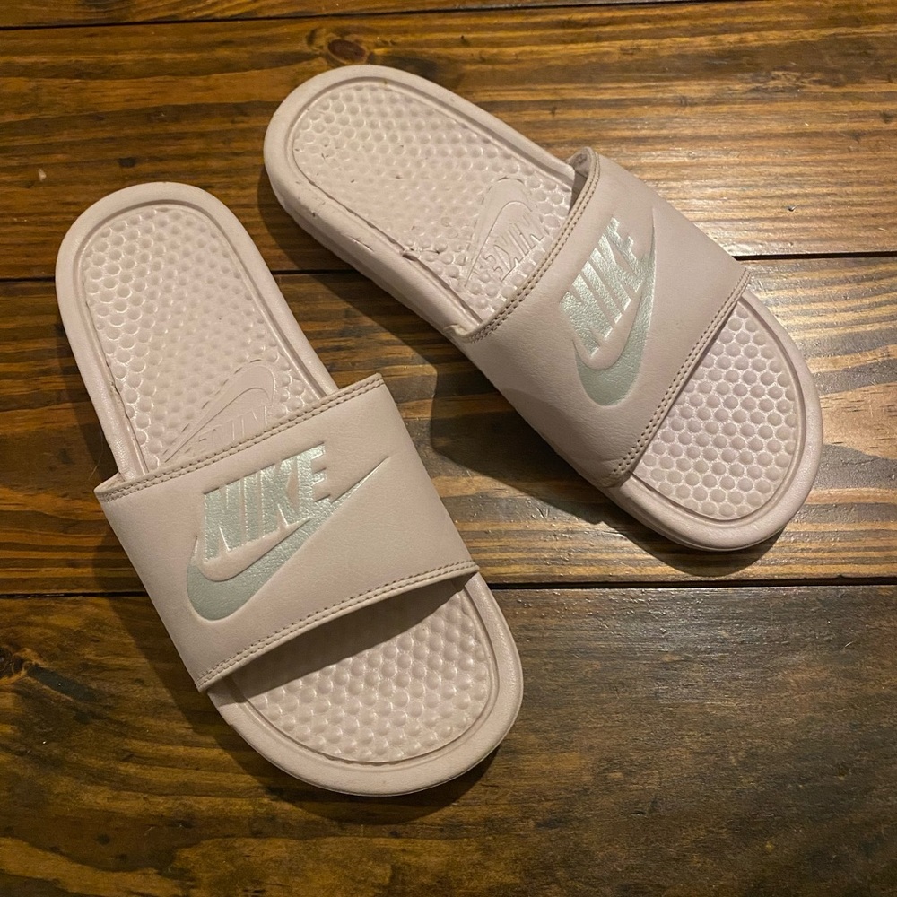 Nike slides